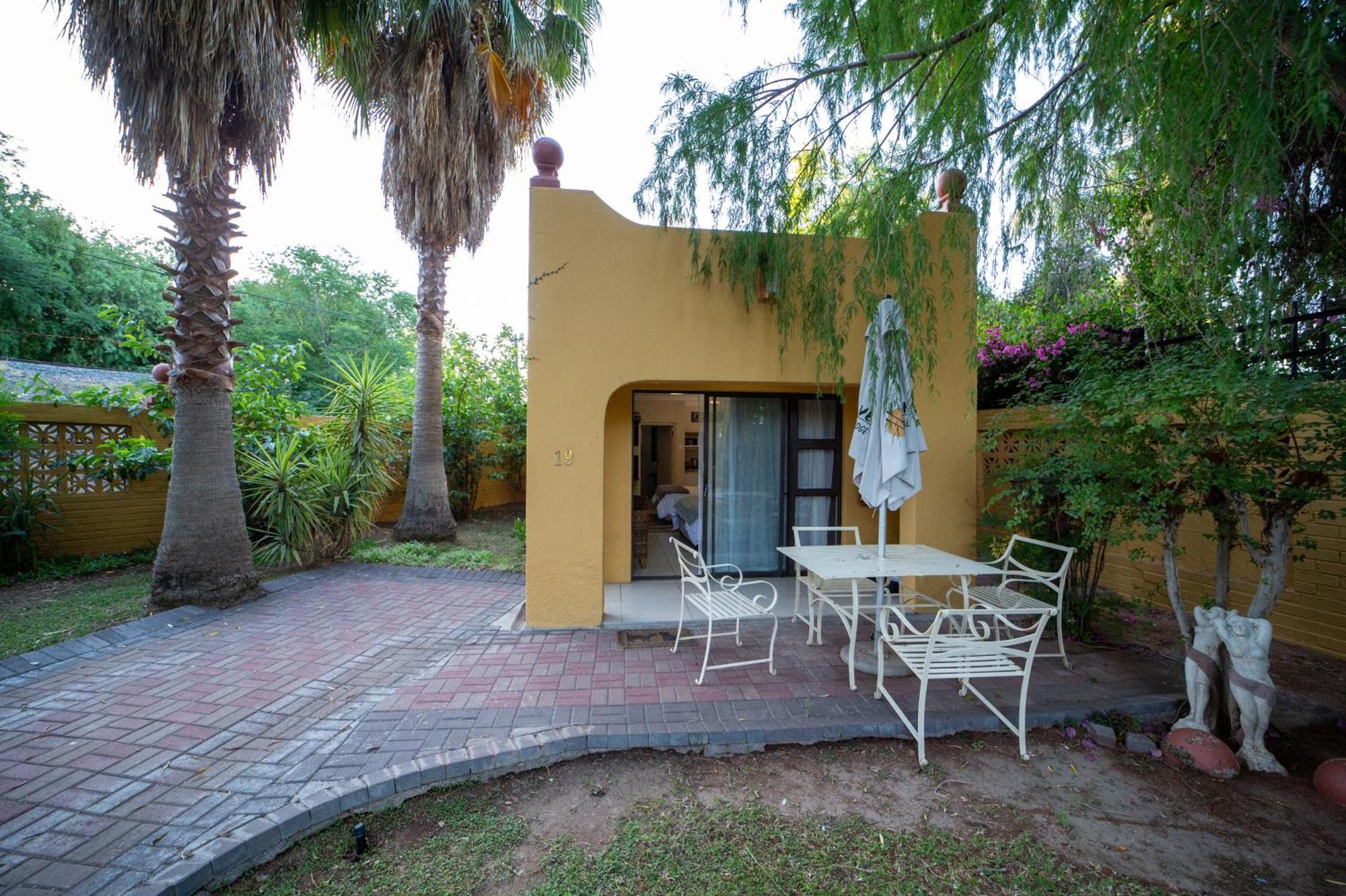 Sunriver Kalahari Lodge Riverside Stay In Upington Extérieur photo