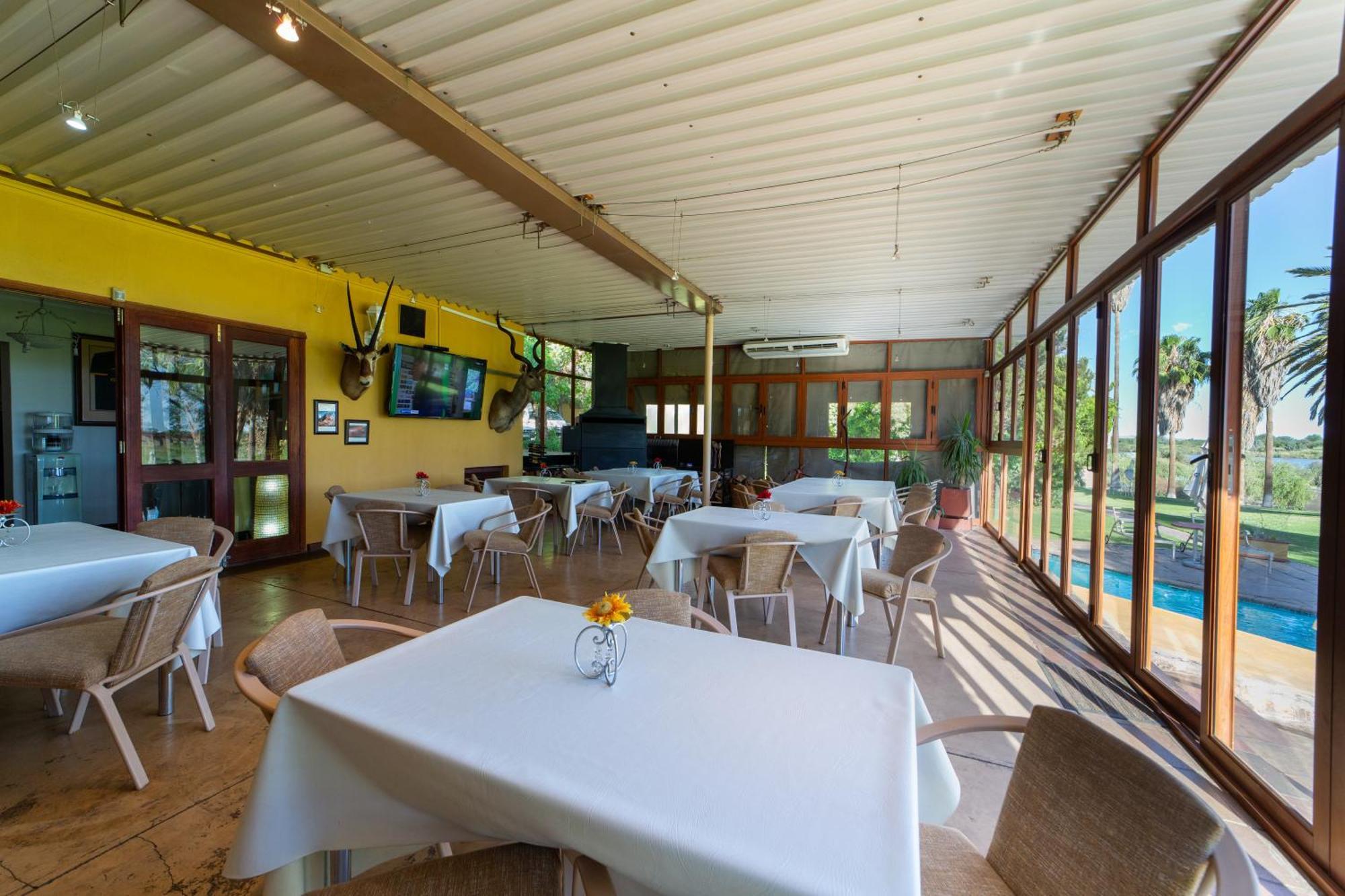 Sunriver Kalahari Lodge Riverside Stay In Upington Extérieur photo